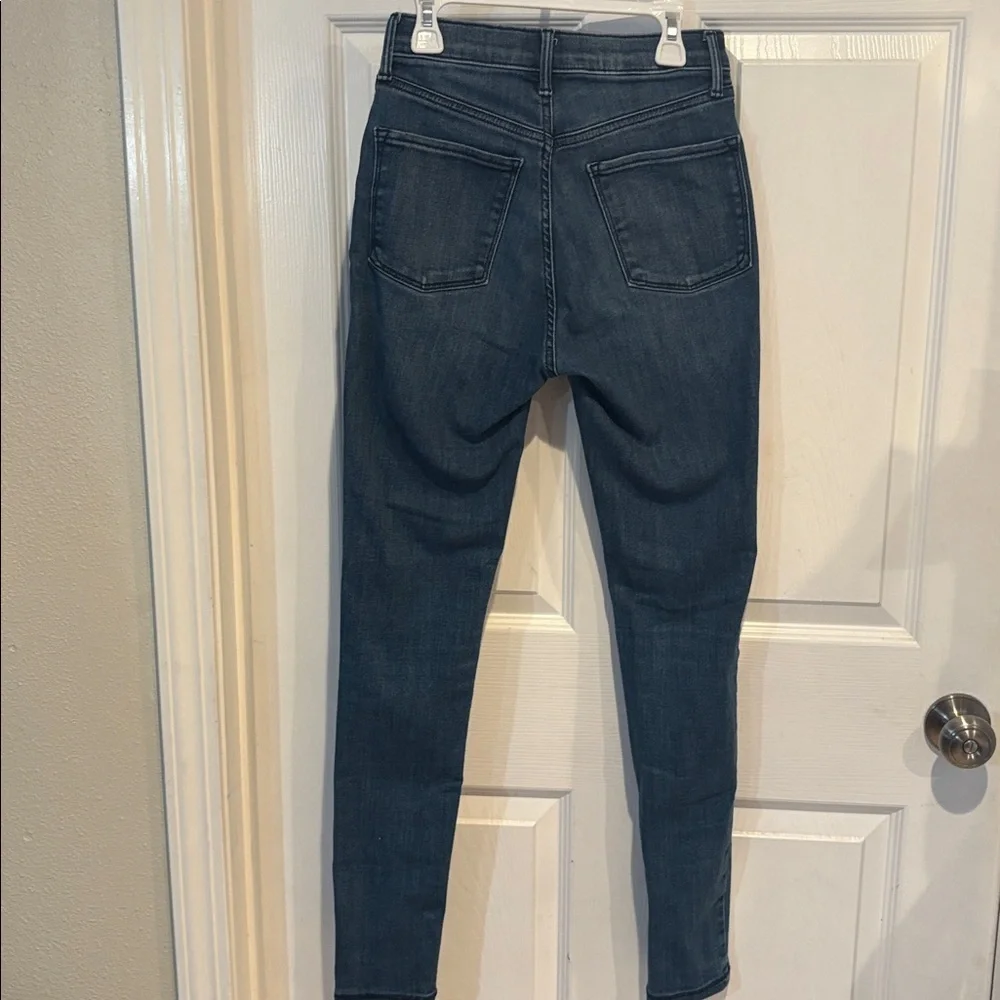 Old Navy Women's Dark Blue Skinny Jeans
